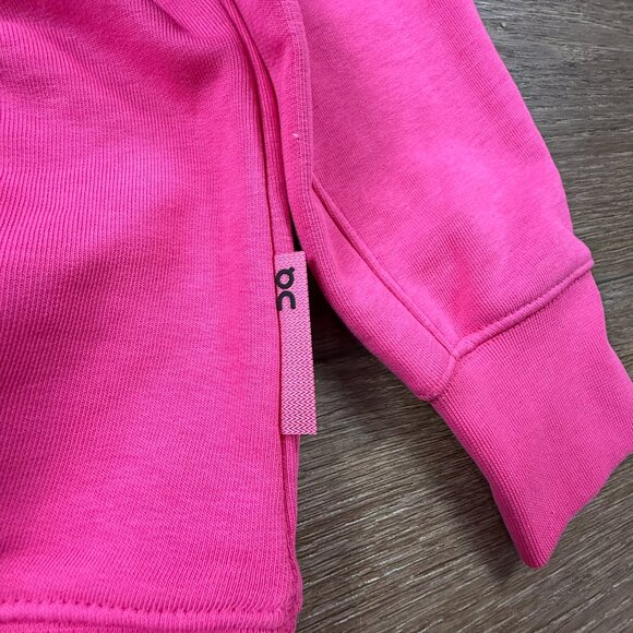 On Women's Club Hoodie Pink Sz S NWT Athleisure Athletic Fall Pull-Over - Picture 11 of 16